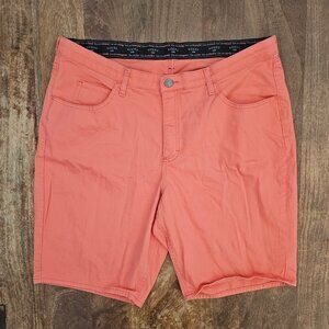 Riders by Lee Bermuda Shorts Womens 22W Salmon Classic Fit